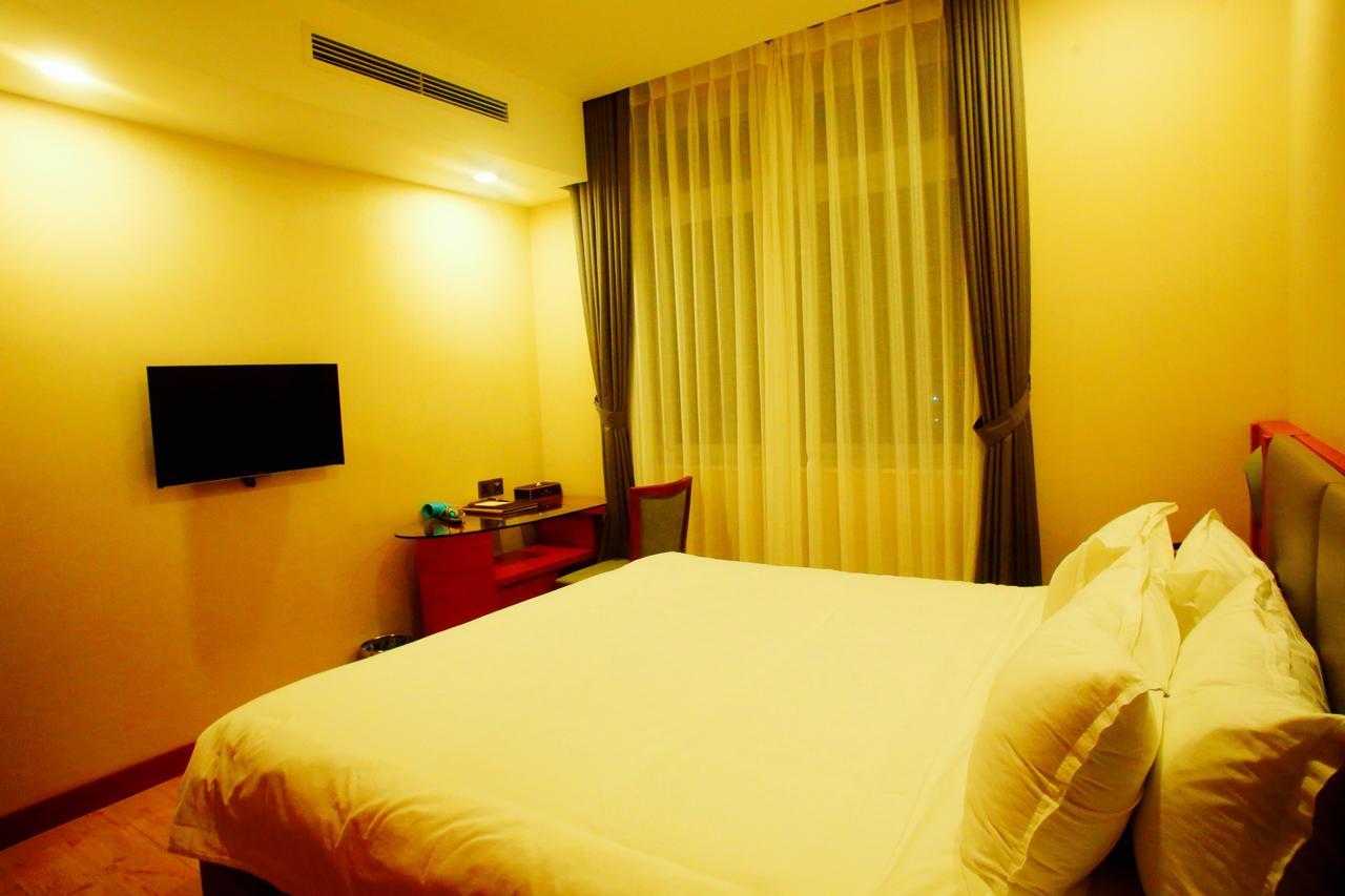 לונג האי Bella Vita Hotel מראה חיצוני תמונה