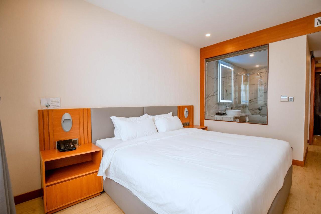 לונג האי Bella Vita Hotel מראה חיצוני תמונה