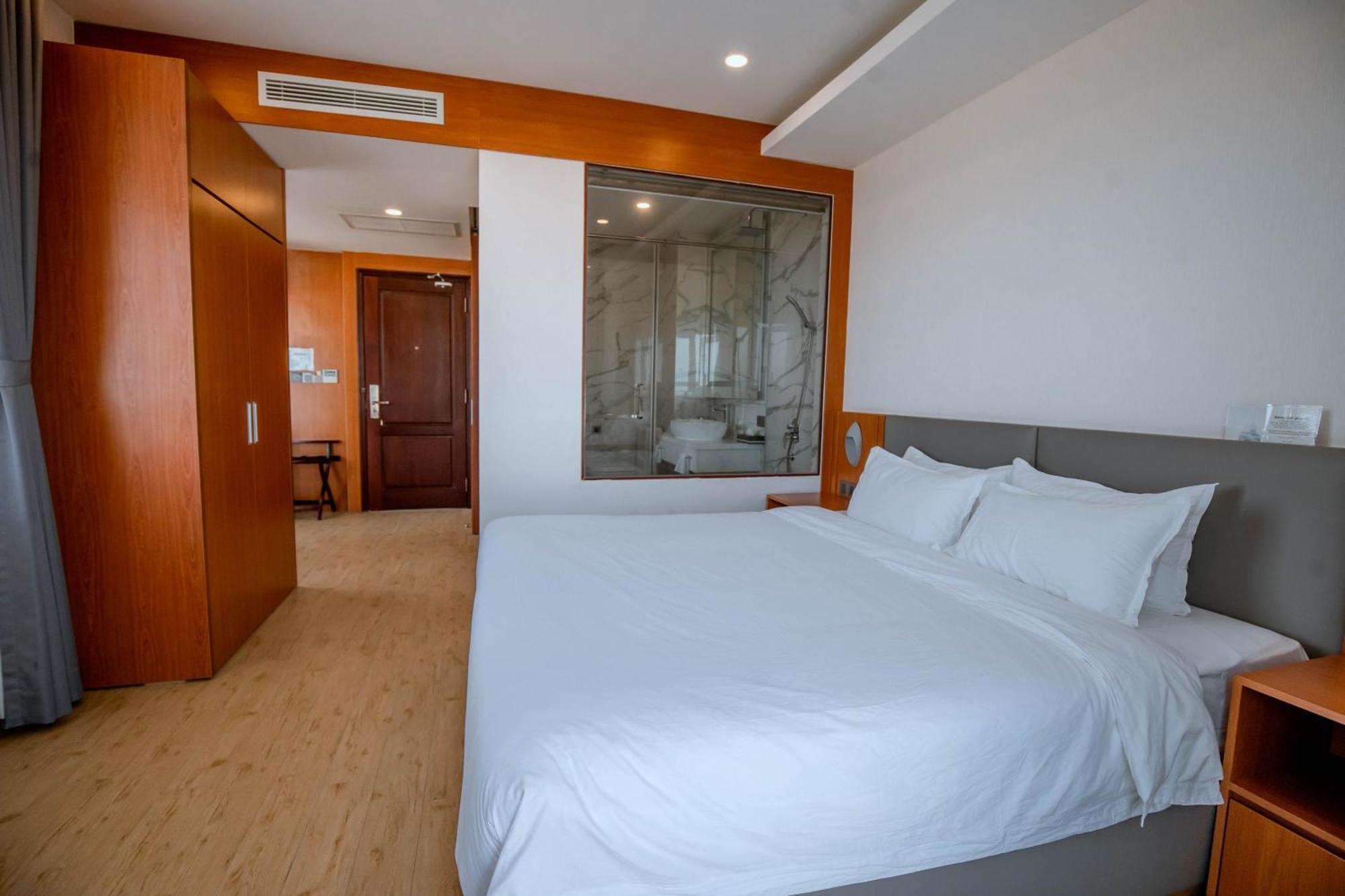 לונג האי Bella Vita Hotel מראה חיצוני תמונה